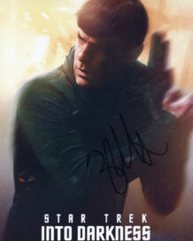 Zachary Quinto 16