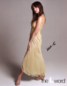 Mia Kirshner B