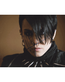Noomi Rapace 1