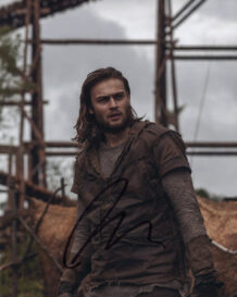 Douglas Booth 5