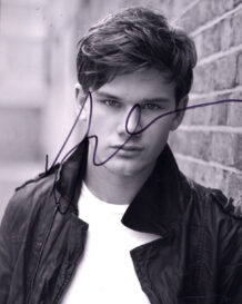 Jeremy Irvine 2