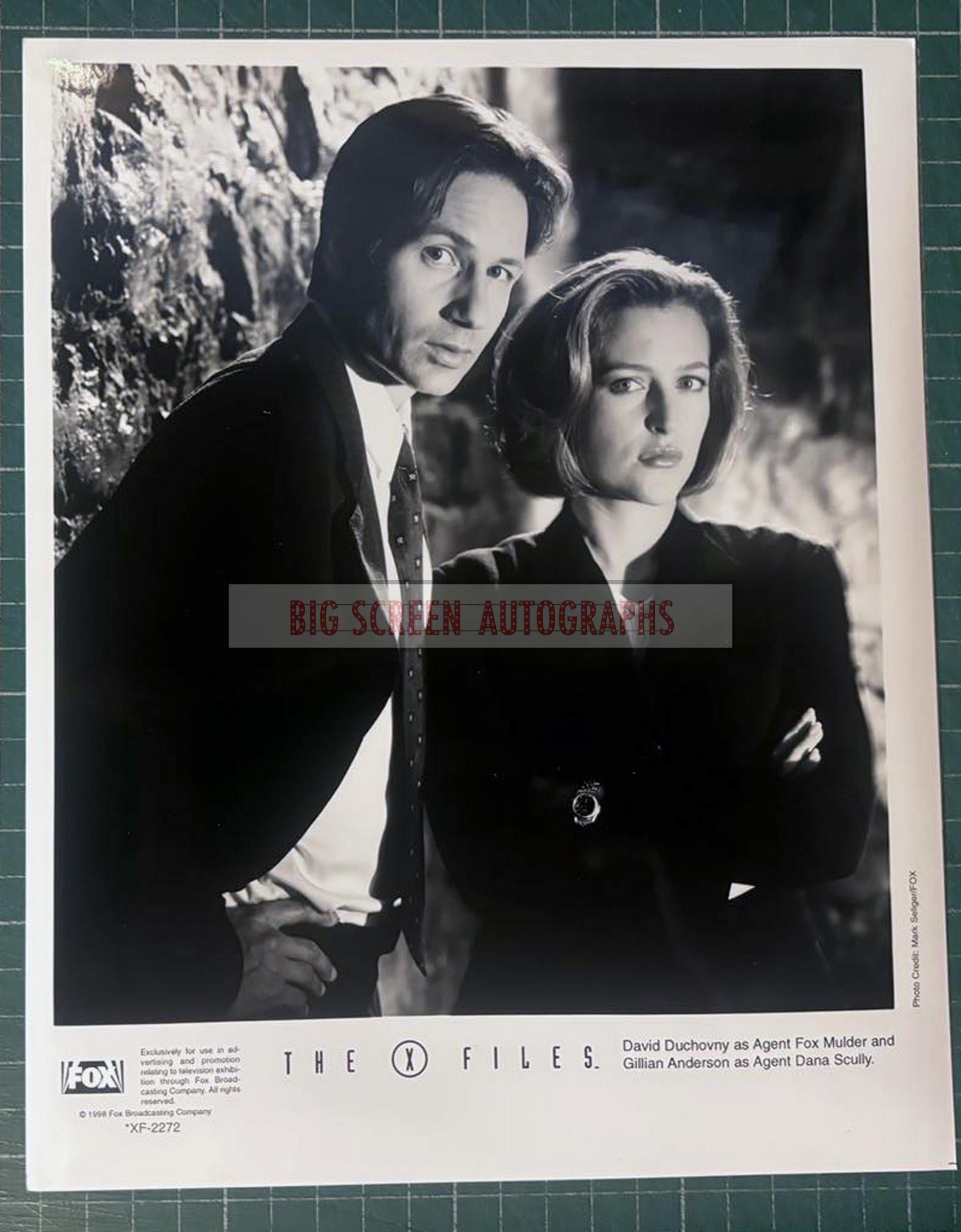The X-Files publicity photo R | Big Screen Autographs