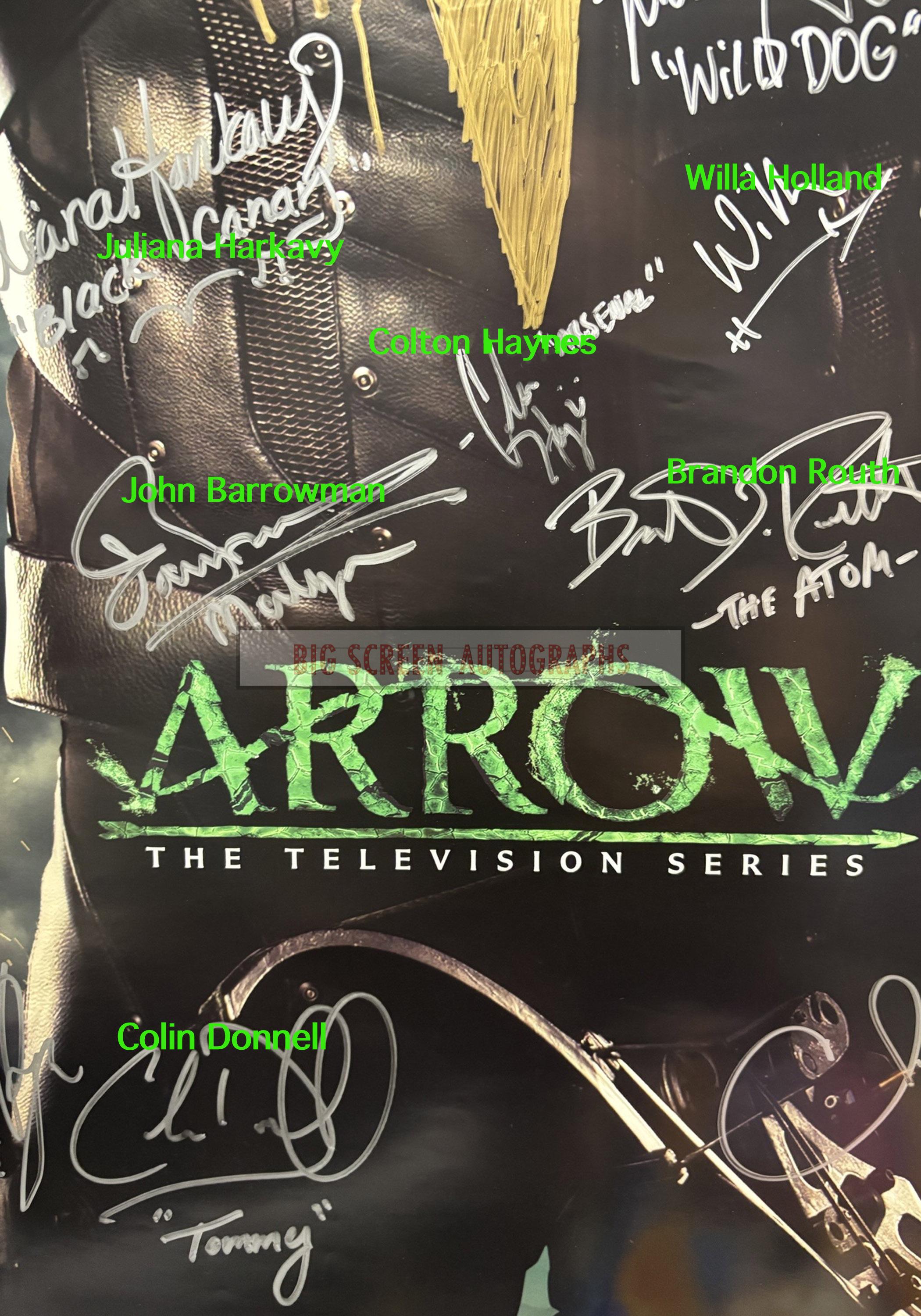 Arrow cast signed by 15 poster - Image 3