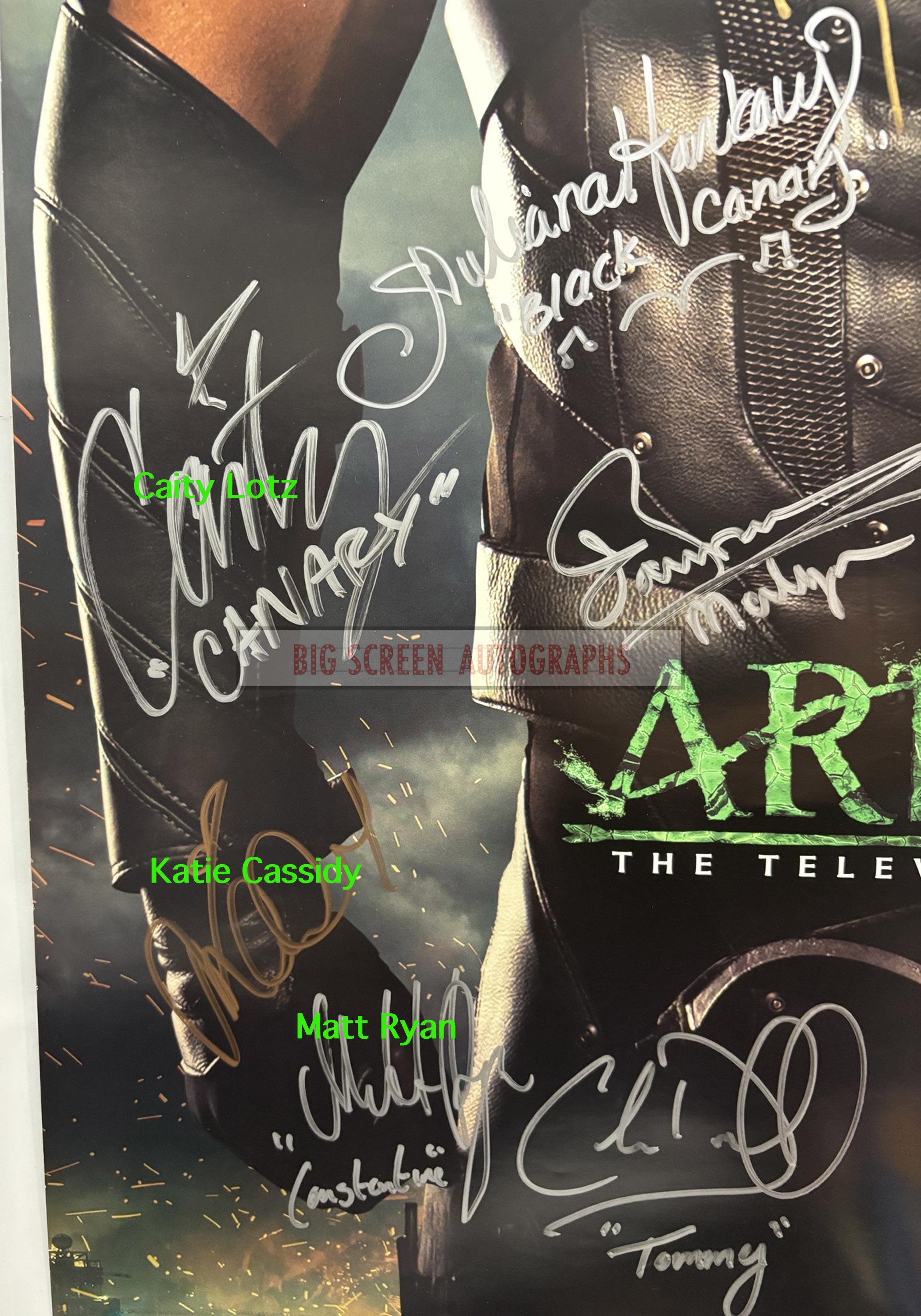 Arrow cast signed by 15 poster - Image 2