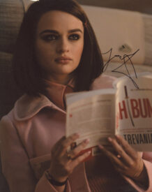 Joey King F